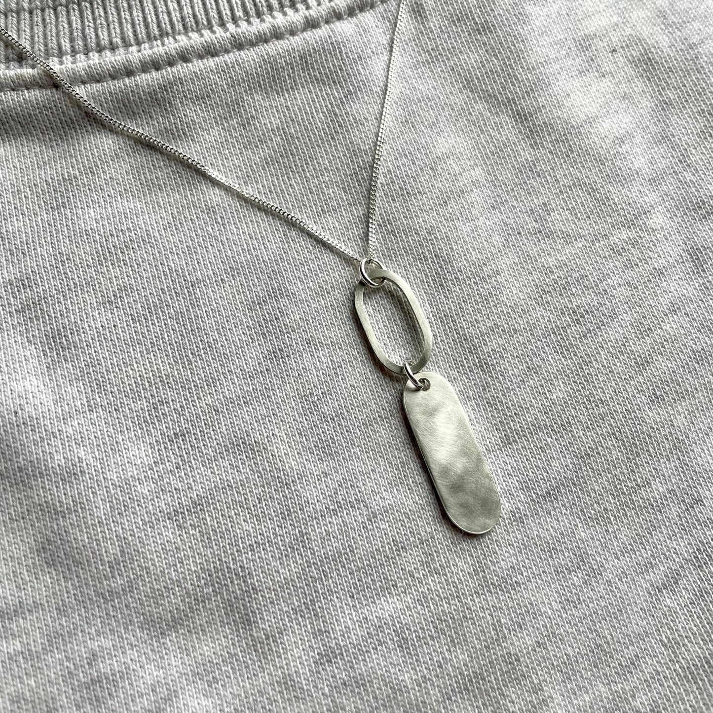 SILVER DOUBLE OVAL DROP PENDANT - Genevieve Broughton