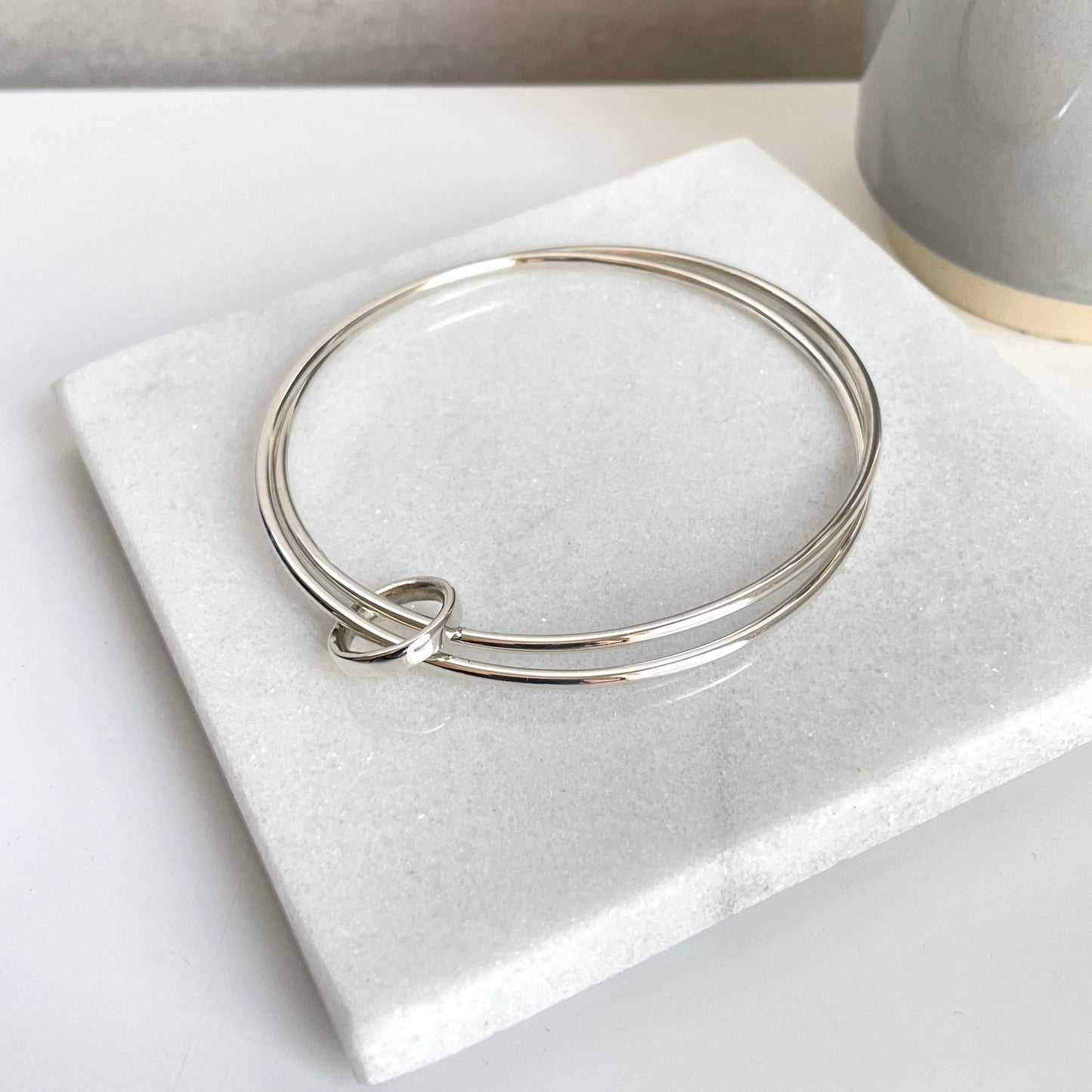 SILVER DOUBLE LINKED BANGLE - Genevieve Broughton