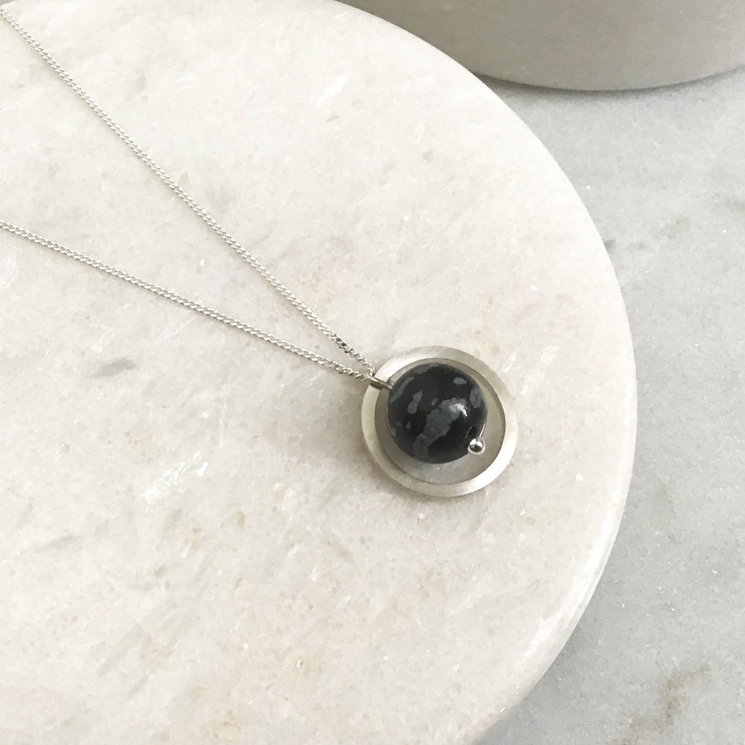 SNOWFLAKE OBSIDIAN SILVER CIRCLE NECKLACE - Genevieve Broughton