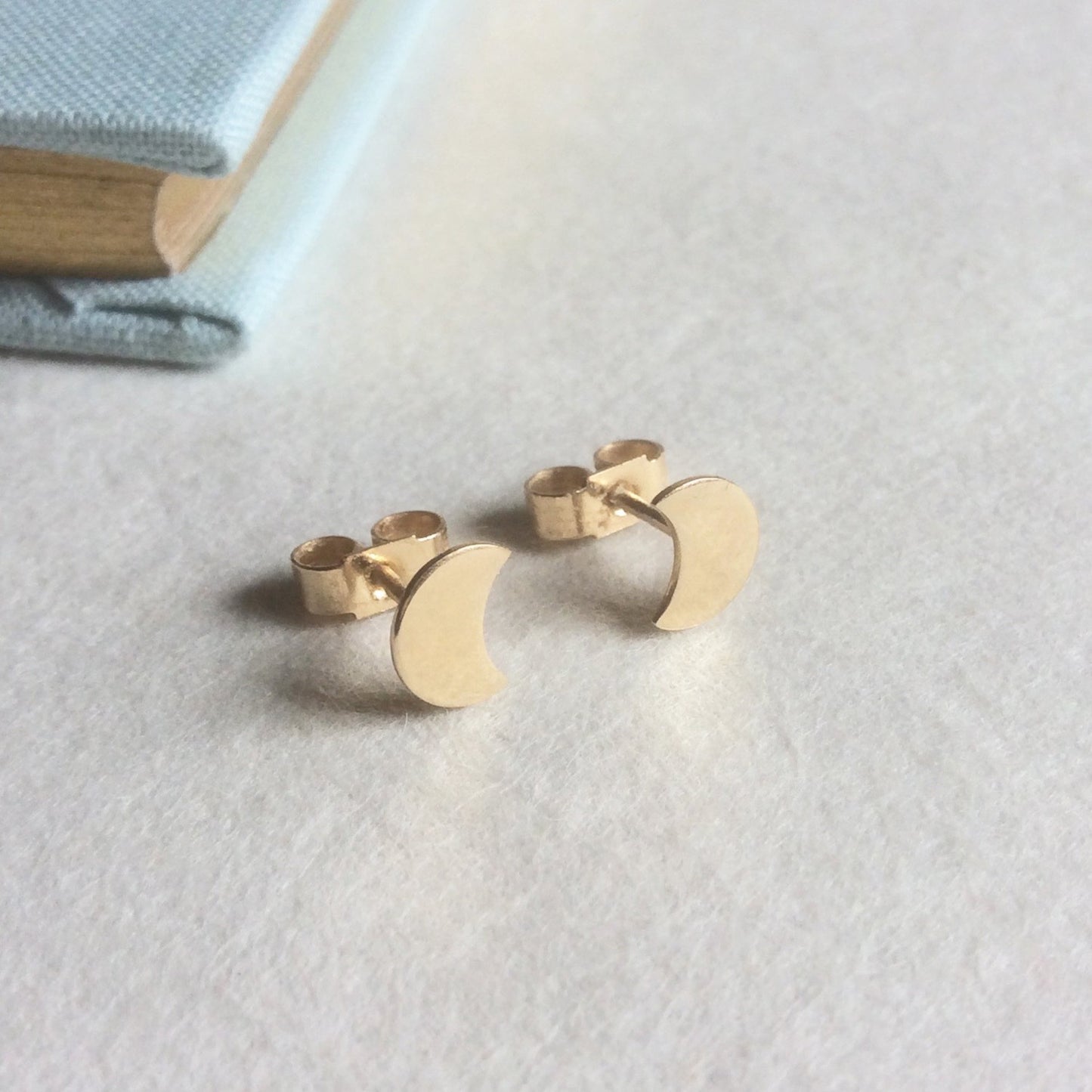 GOLD MOON STUD EARRINGS - Genevieve Broughton