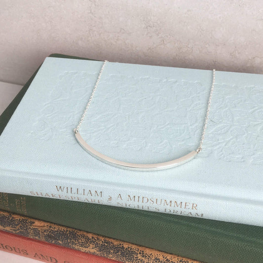 SILVER LONG CURVED BAR NECKLACE - Genevieve Broughton