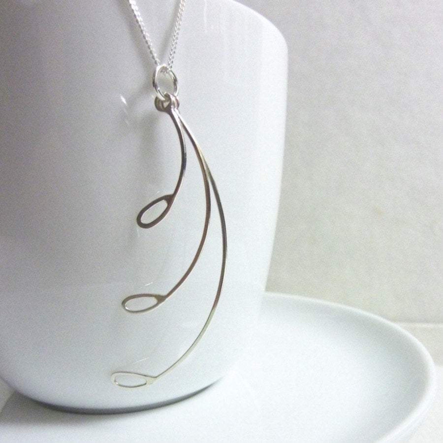 SILVER DELICATE FROND NECKLACE - Genevieve Broughton