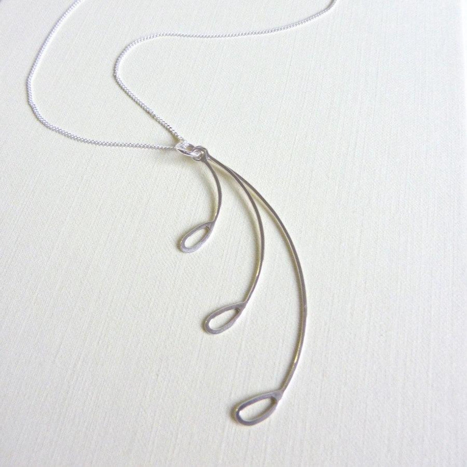 SILVER DELICATE FROND NECKLACE - Genevieve Broughton