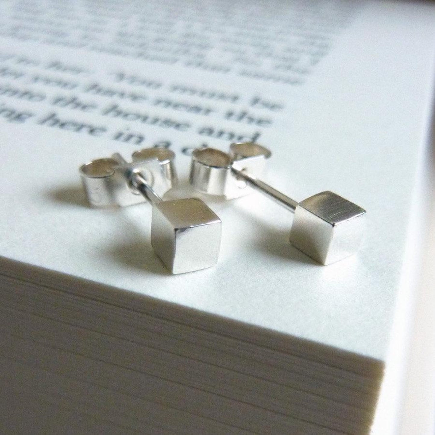 TINY SILVER CUBE STUD EARRING - Genevieve Broughton