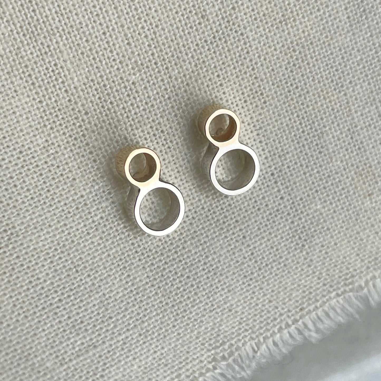 SILVER AND GOLD TWO CIRCLE STUDS - Genevieve Broughton