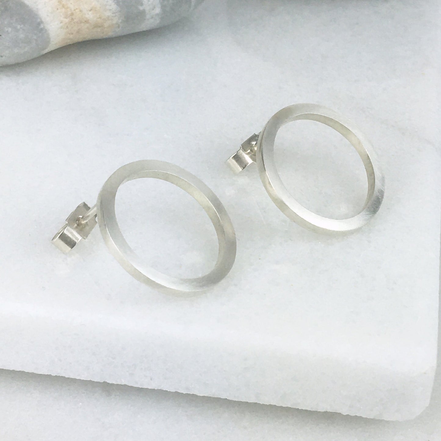 FLAT OPEN CIRCLE SILVER EARRINGS - Genevieve Broughton