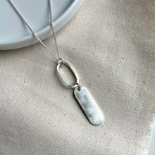 Load image into Gallery viewer, SILVER DOUBLE OVAL DROP PENDANT
