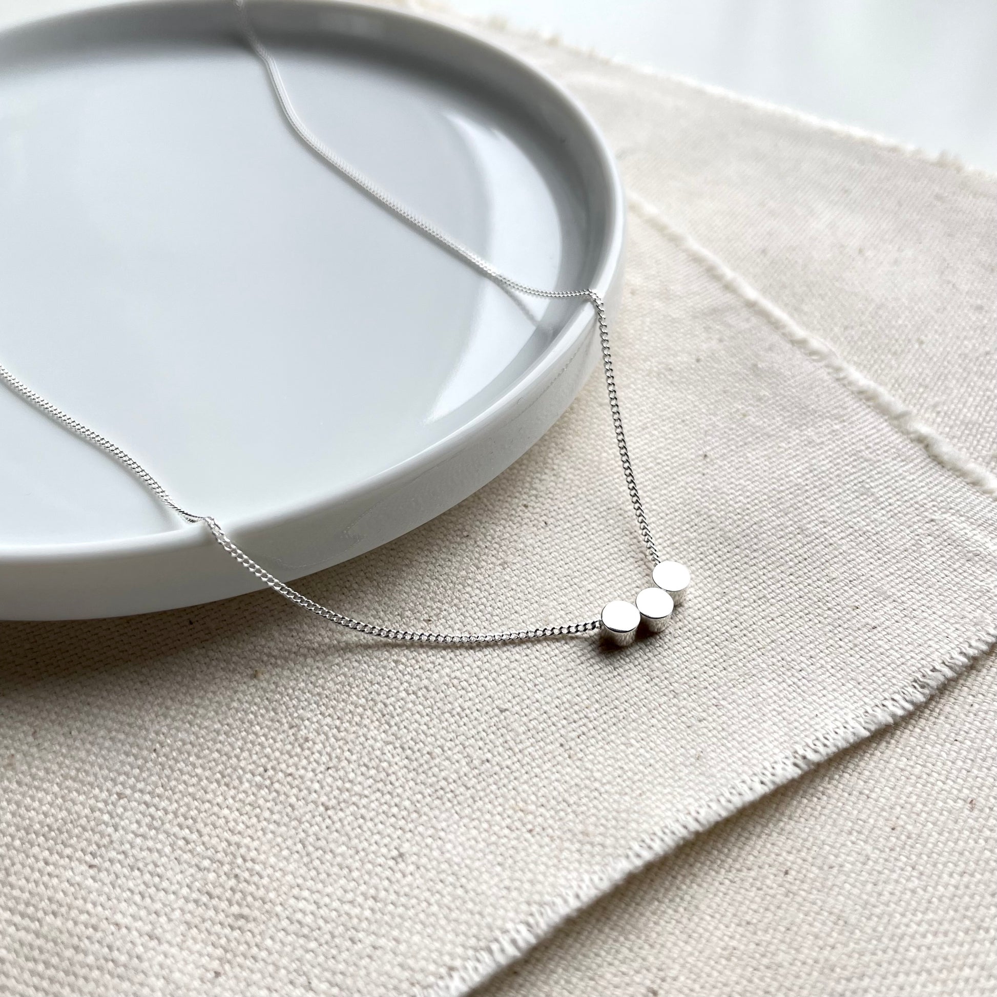 TINY SILVER THREE DOT NECKLACE - Genevieve Broughton