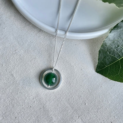 SILVER CIRCLE GREEN AGATE NECKLACE