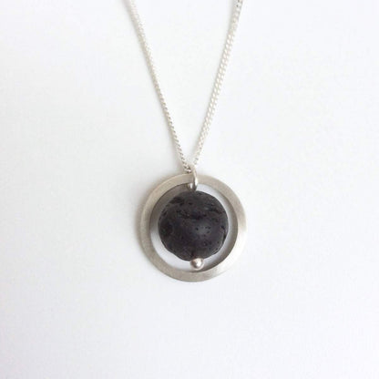 SILVER CIRCLE LAVA STONE DIFFUSER NECKLACE - Genevieve Broughton