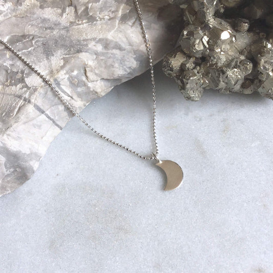 SILVER CRESCENT MOON NECKLACE - Genevieve Broughton