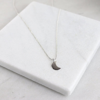 SILVER CRESCENT MOON NECKLACE - Genevieve Broughton