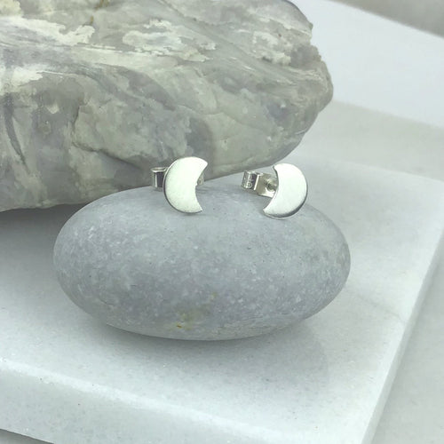 SILVER CRESCENT MOON STUD EARRINGS - Genevieve Broughton