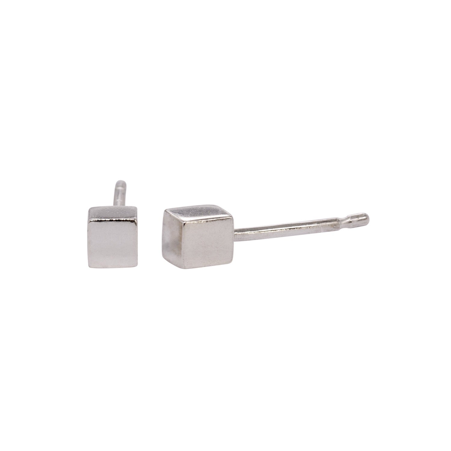 TINY SILVER CUBE STUD EARRING - Genevieve Broughton