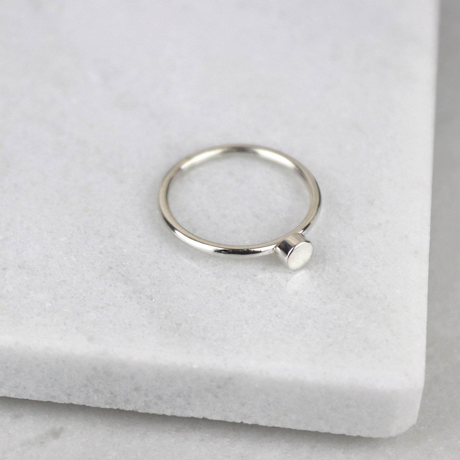 SILVER DOT STACKING RING - Genevieve Broughton
