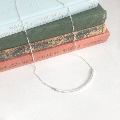 SILVER LONG CURVED BAR NECKLACE - Genevieve Broughton