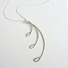 Load image into Gallery viewer, SILVER DELICATE FROND NECKLACE - Genevieve Broughton
