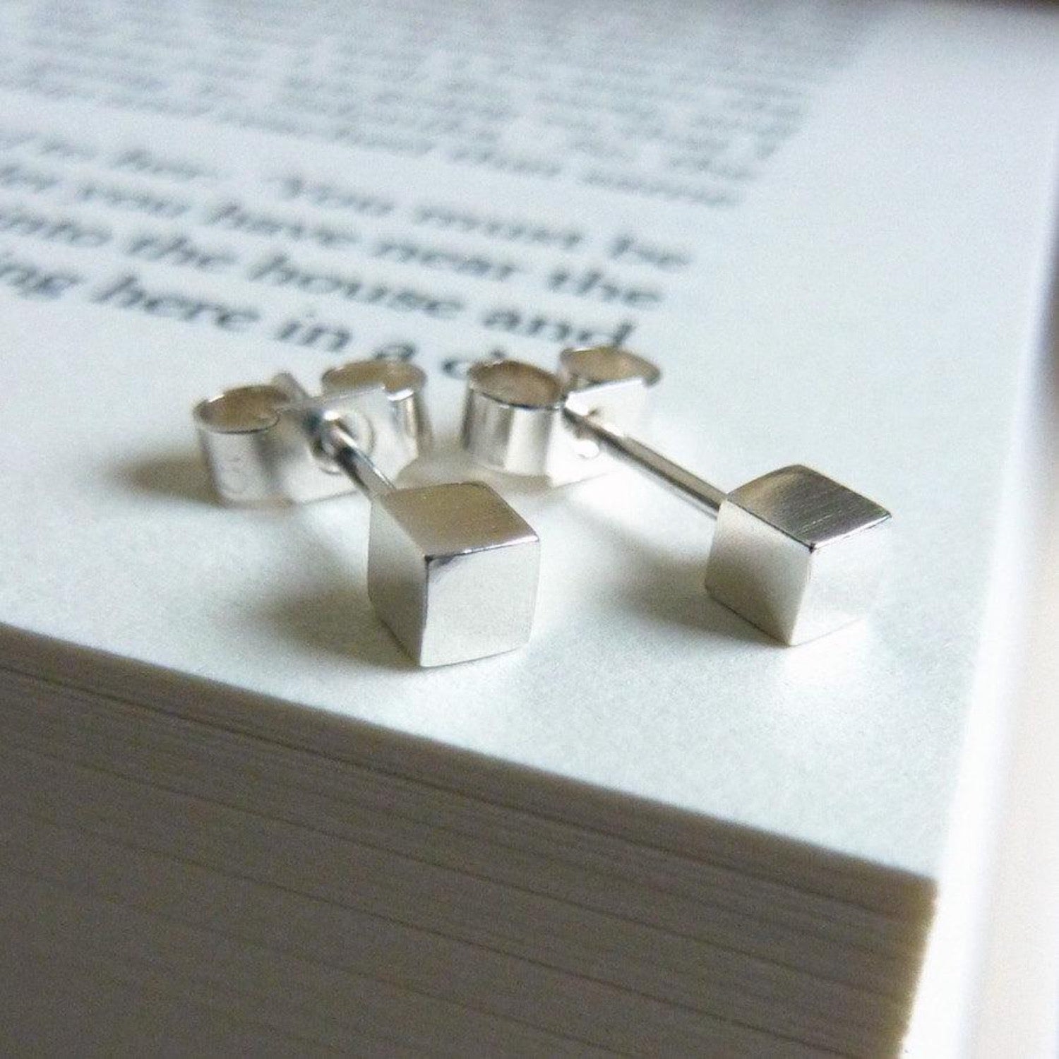 TINY SILVER CUBE STUD EARRING - Genevieve Broughton