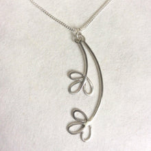 Load image into Gallery viewer, SILVER DOUBLE TREFOIL FLOWER NECKLACE - Genevieve Broughton
