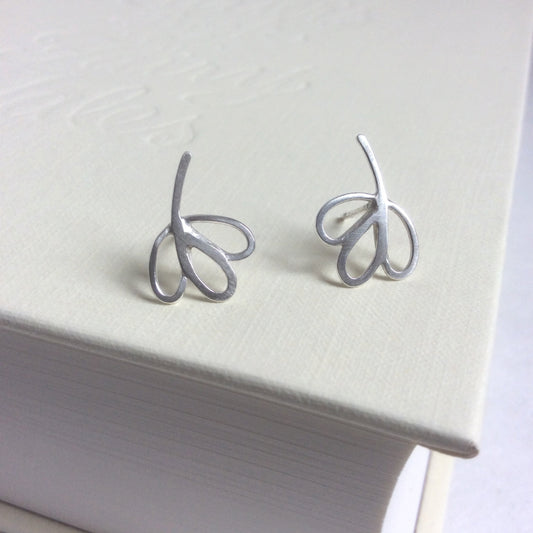 SILVER TREFOIL STUD EARRINGS - Genevieve Broughton