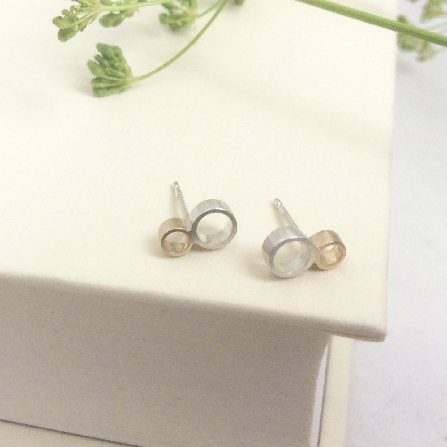 SILVER AND GOLD TWO CIRCLE STUDS - Genevieve Broughton